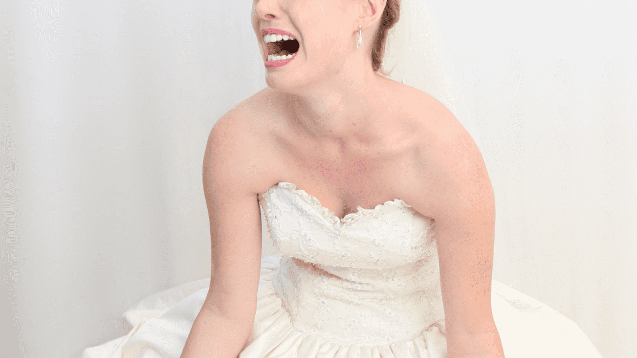 Woman Accused Of 'Ruining' Sister's Wedding By Bringing A Date Who Is Taller Than The Groom