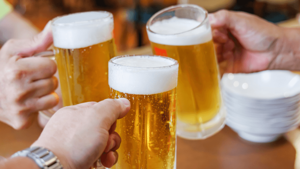 men drinking beer