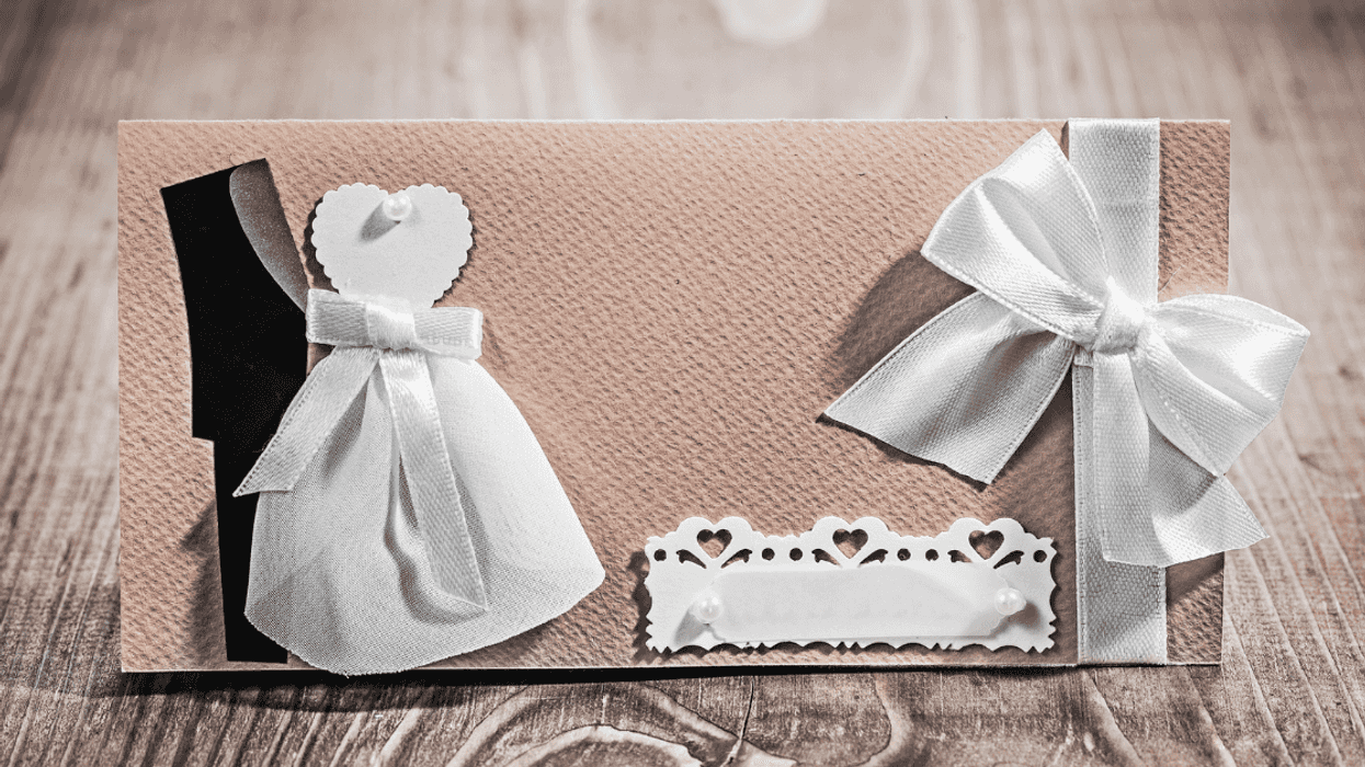 Redditor Called Out For Refusing To Invite Sister-In-Law To Wedding Because Their Parents Hate Her