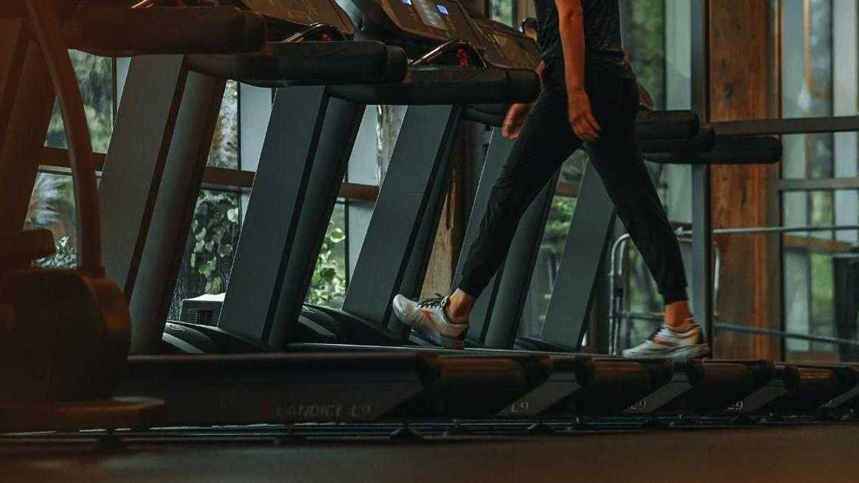 Gymgoer Balks After Woman Demands They Give Up Treadmill So She Can Work Out Next To Friends