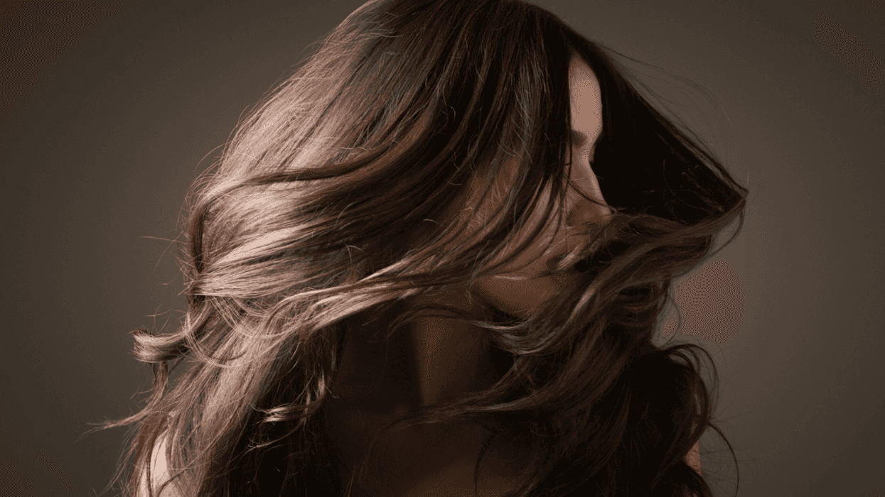 Woman Demands Friend Cut Her Long Hair Because It Reminds Her Of Mom Who Died Of Cancer