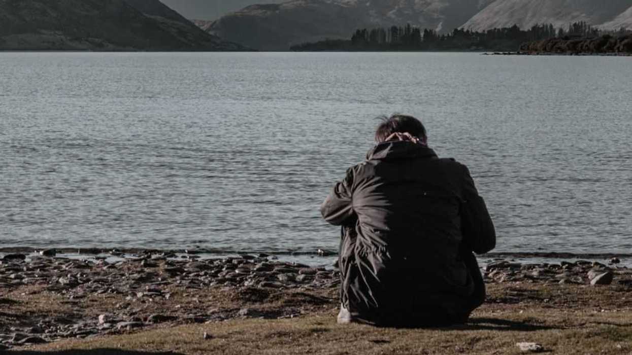 Redditor Livid After Spouse Keeps Telling 'Sob Stories' About His Dead Dad On Their Dad's Birthday