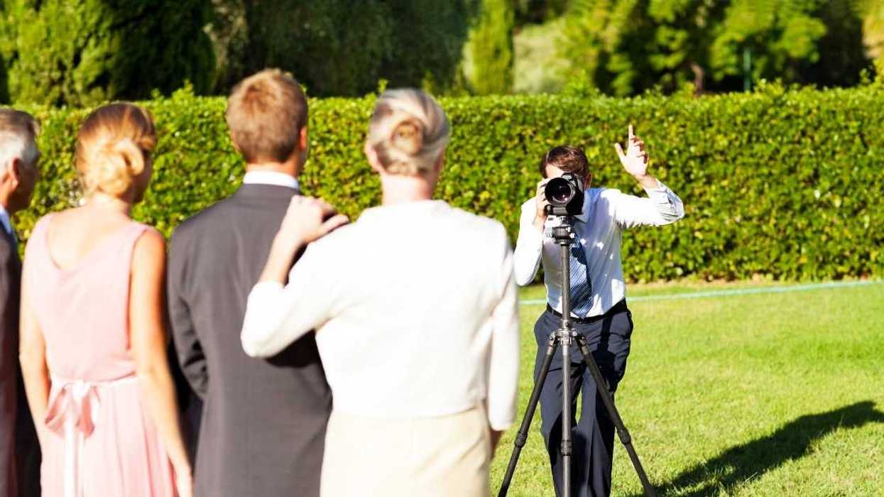 Bride Balks After Her Sister Demands To Be Photoshopped Into Her Wedding Photos