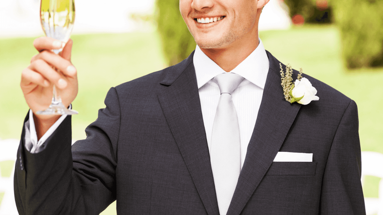 Best Man Gives Brutally Honest Toast After Bride Tells His Wife To 'Downplay' Her Pregnancy During Wedding