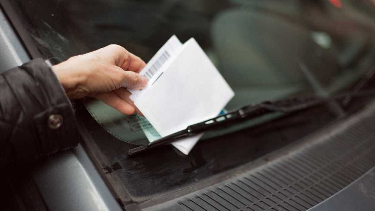 Guy Irate After His Girlfriend Refuses To Pay His Fine For Parking Illegally On A Date