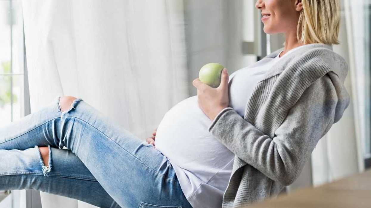 Guy Threatens To Kick Wife's Pregnant Twin Sister Out Because She Treats Them Like Her 'Maids'