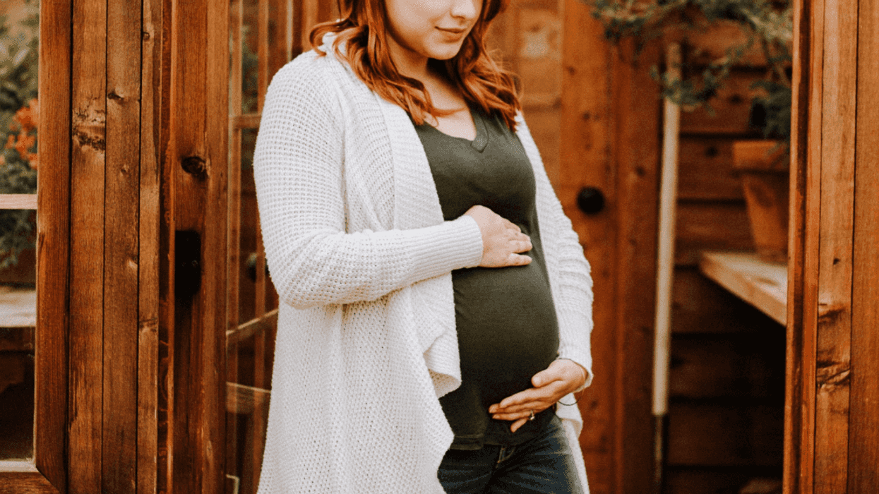 Pregnant Woman Called Out For Refusing To Apologize After Accidentally Puking On Husband's Cousin