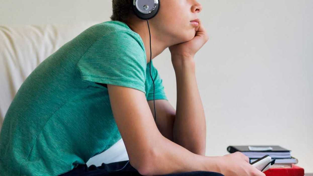 Woman Lashes Out After Fiancé's Son Refuses To Stop Listening To Song About 'Hating Your Mom'