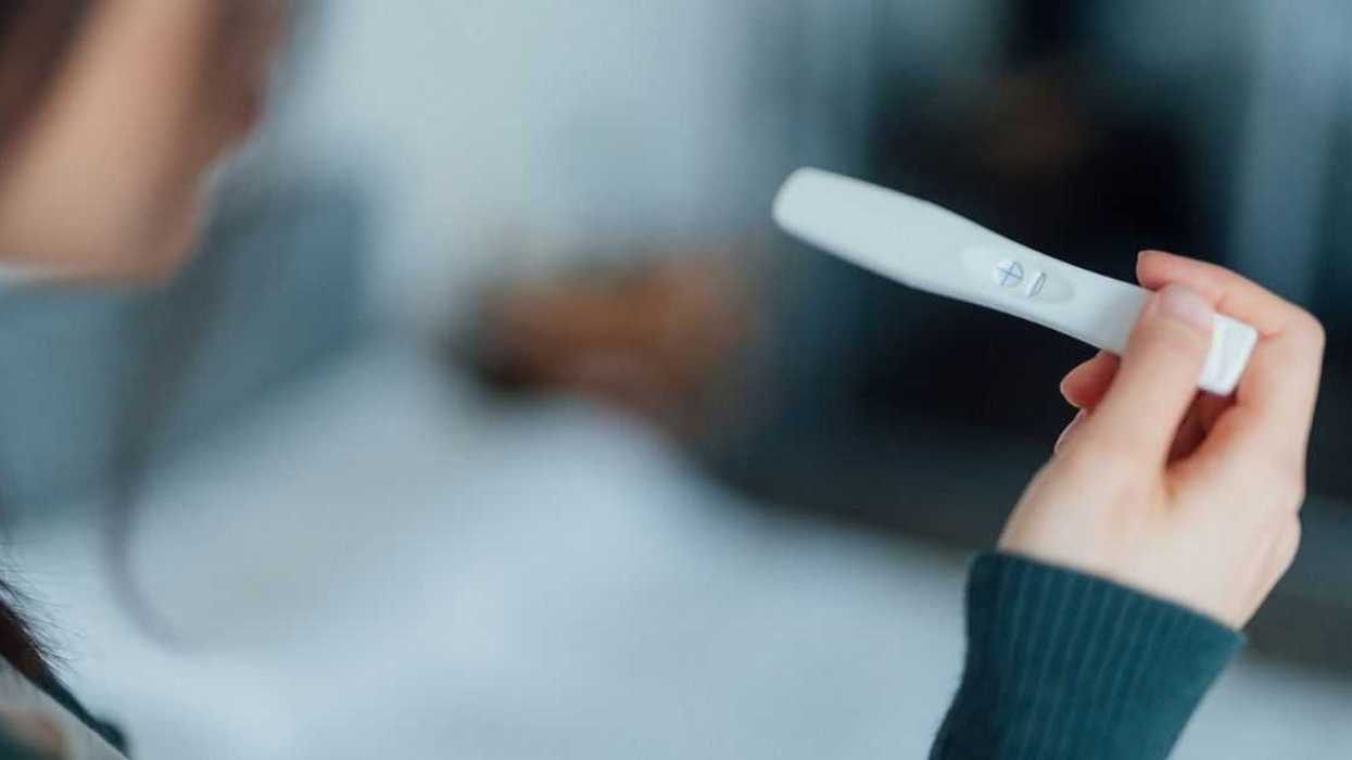 Woman Conflicted About Announcing Pregnancy Six Weeks After Sister-In-Law Announced Engagement