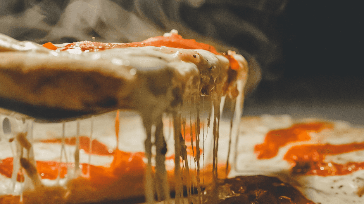 Bride Furious To Discover Groomsmen Secretly Ordered Pizzas During Her Vegetarian Wedding