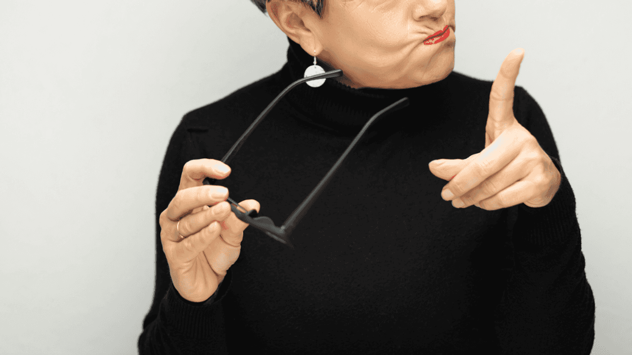 Woman Gets Perfect Revenge On Boyfriend's Mom Who Purposely Calls Her The Wrong Name
