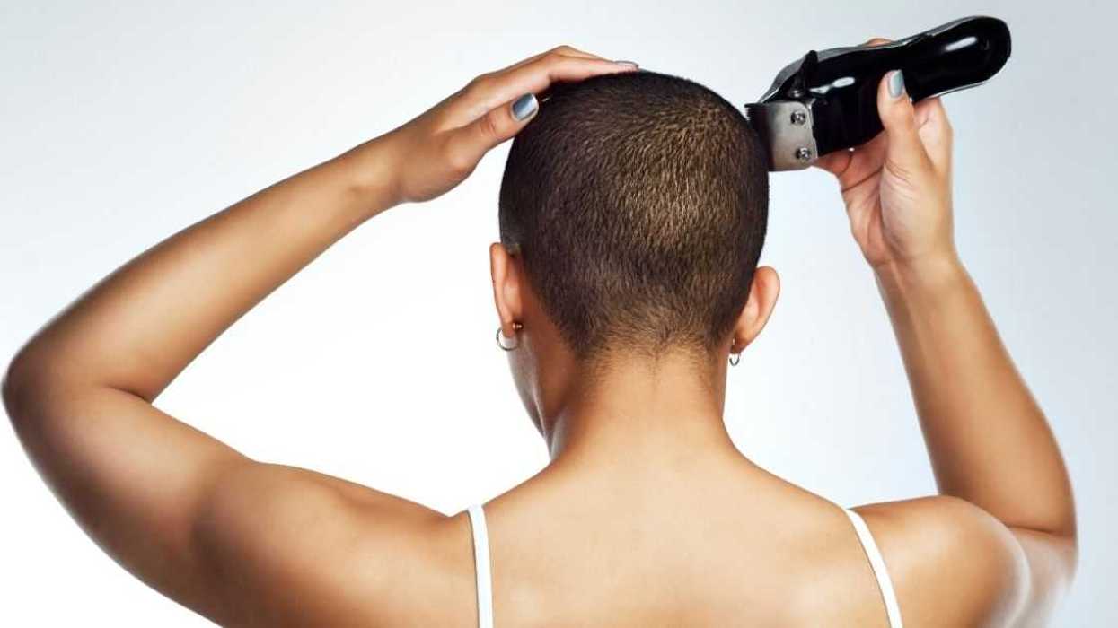 Redditor Horrified To Discover Their Sister Is Scamming People On GoFundMe By Pretending To Have Cancer