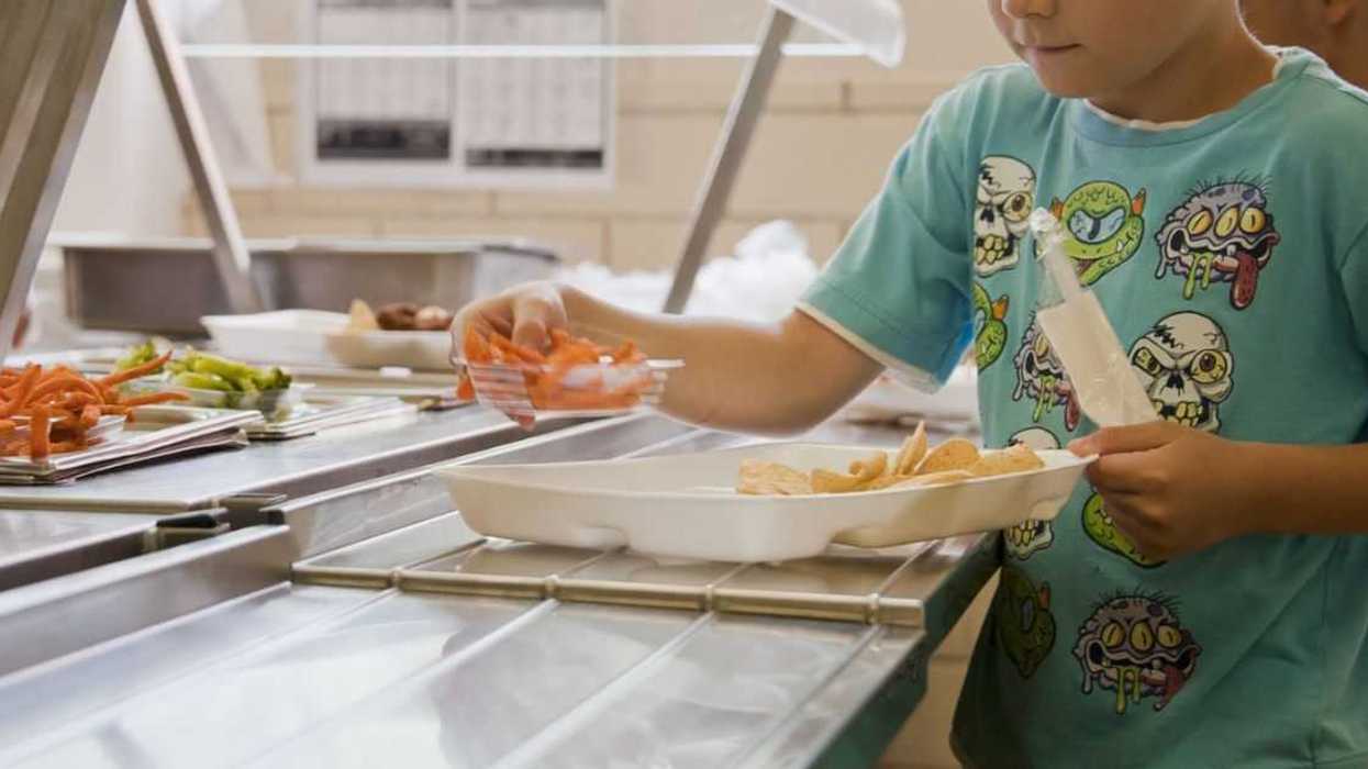 Teacher Makes Chinese-American Student Eat In Separate Room Due To Her 'Foreign' Lunch Foods