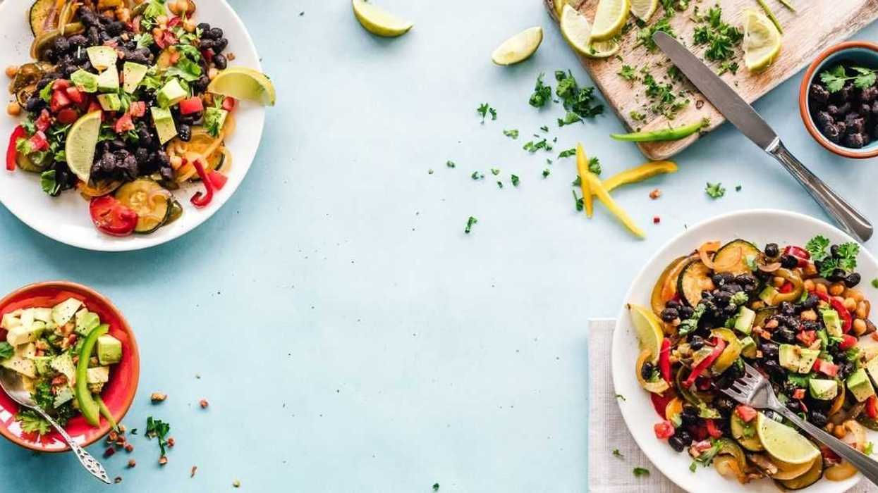 Party Host Called Out For Knowingly Serving Vegetarian Guests Beans Made With Pork Fat