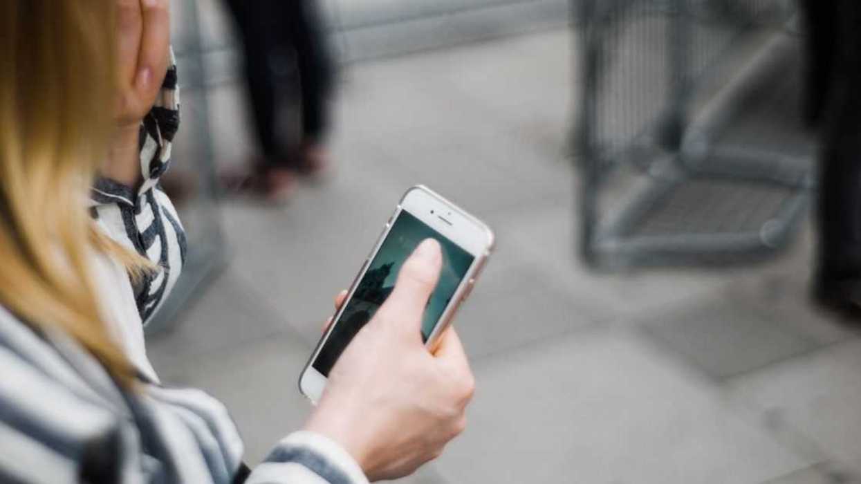 Guy Balks After Friend Demands To Go Through His Phone To Confirm He Doesn't Have Nude Pics Of Her