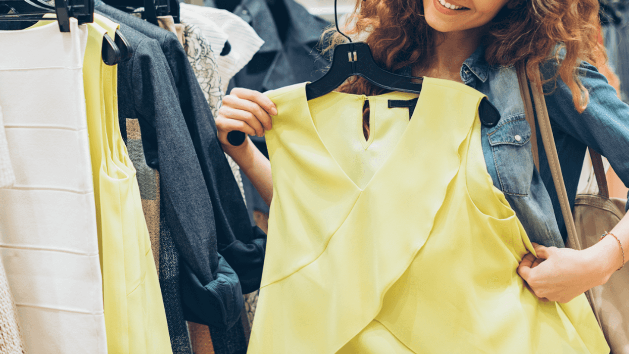 Dad Forbids Teen Daughter From Buying New Clothes As Punishment For Bullying Classmate