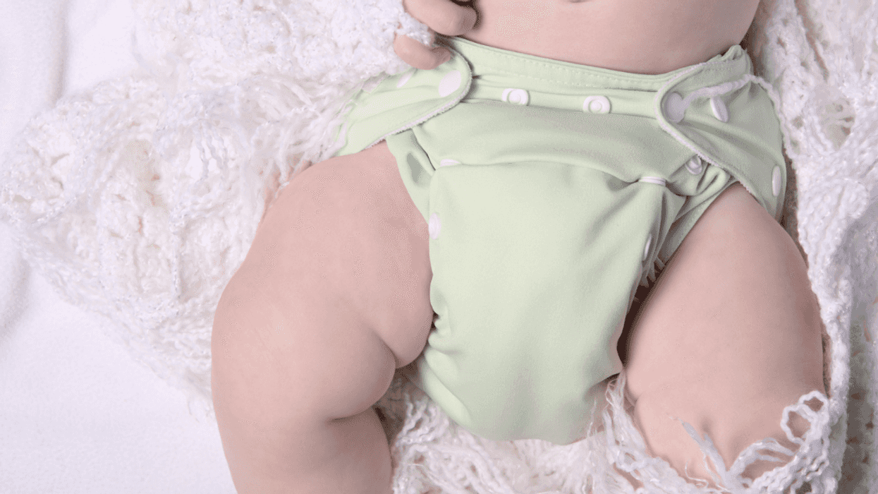 Babysitter Walks Out After Parents Demand She Only Use Cloth Diapers For Their Baby