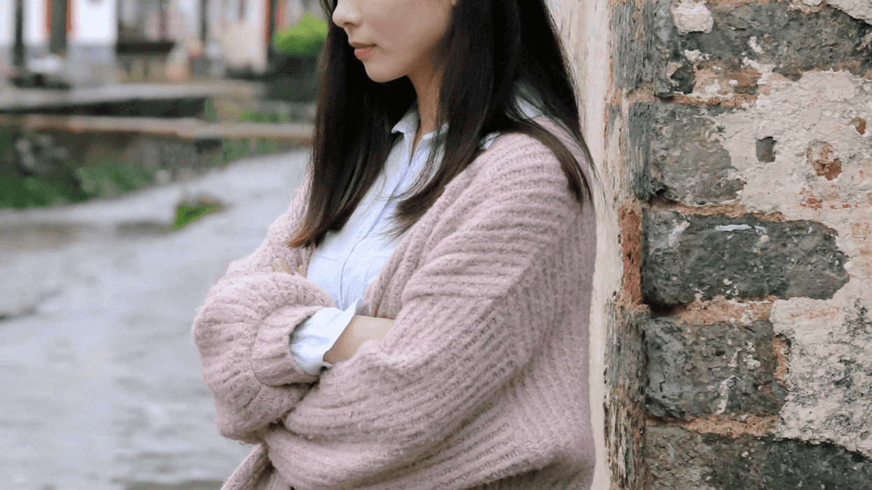 Teen Takes Drastic Measures After Parents Refuse To Believe Her Room Is Infested With Cockroaches