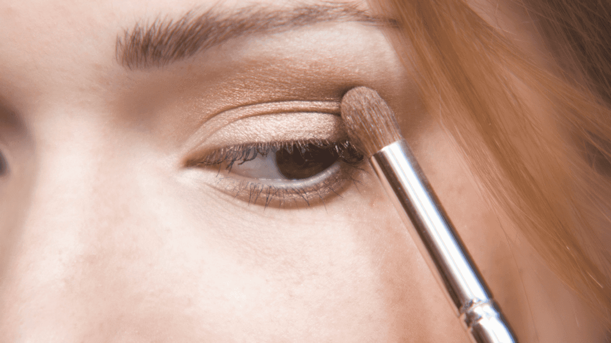 Dad Called Out For Getting Wife A Lockbox After Daughter Refuses To Stop Stealing Her Makeup