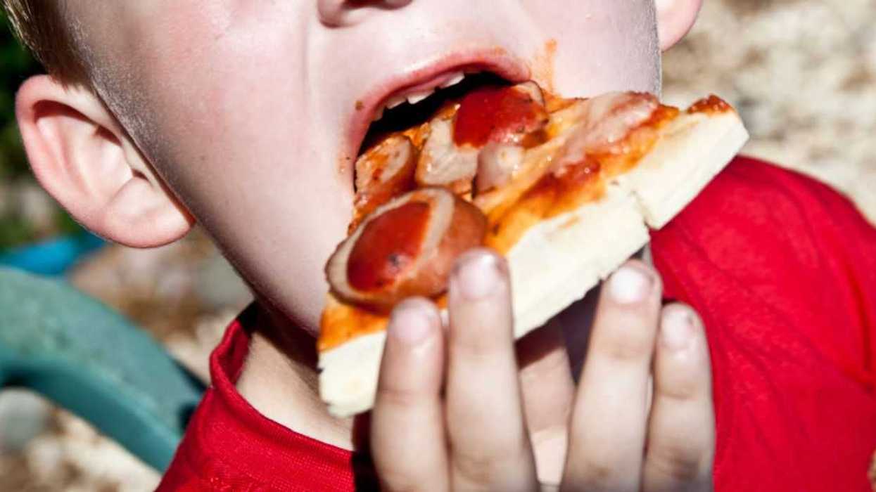 Redditor Stirs Drama By Chastising Girlfriend's 'Chubby' Son For Eating Too Much At Grad Party