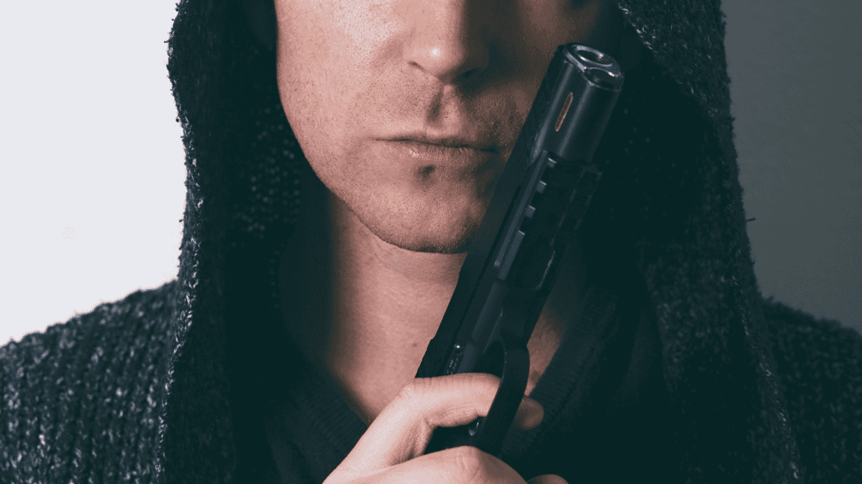 Redditor Called Out For Telling Truth When Social Worker Asks If Bipolar Husband Owns Guns