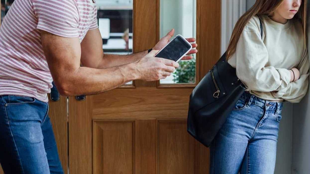 Parent Called Out For 'Contradicting' Husband While He Was Punishing Their Daughter