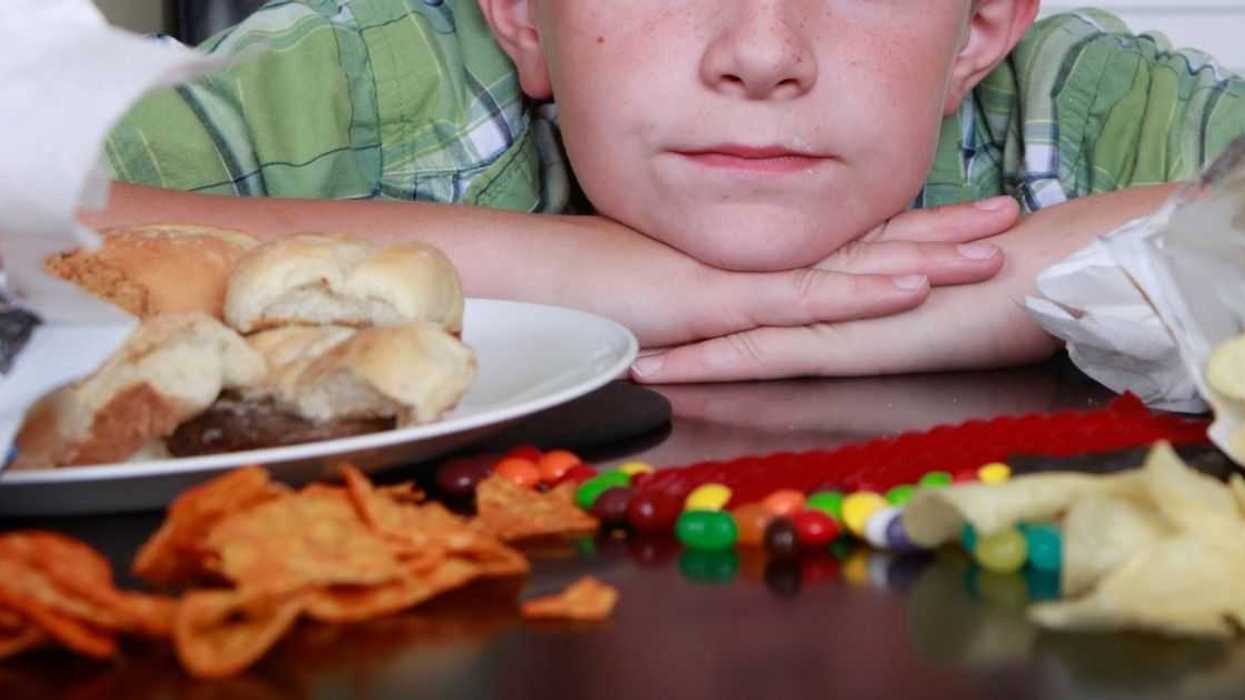 Parent Called Out For Making Their Teen Kids Spend Their Own Money If They Want Junk Food