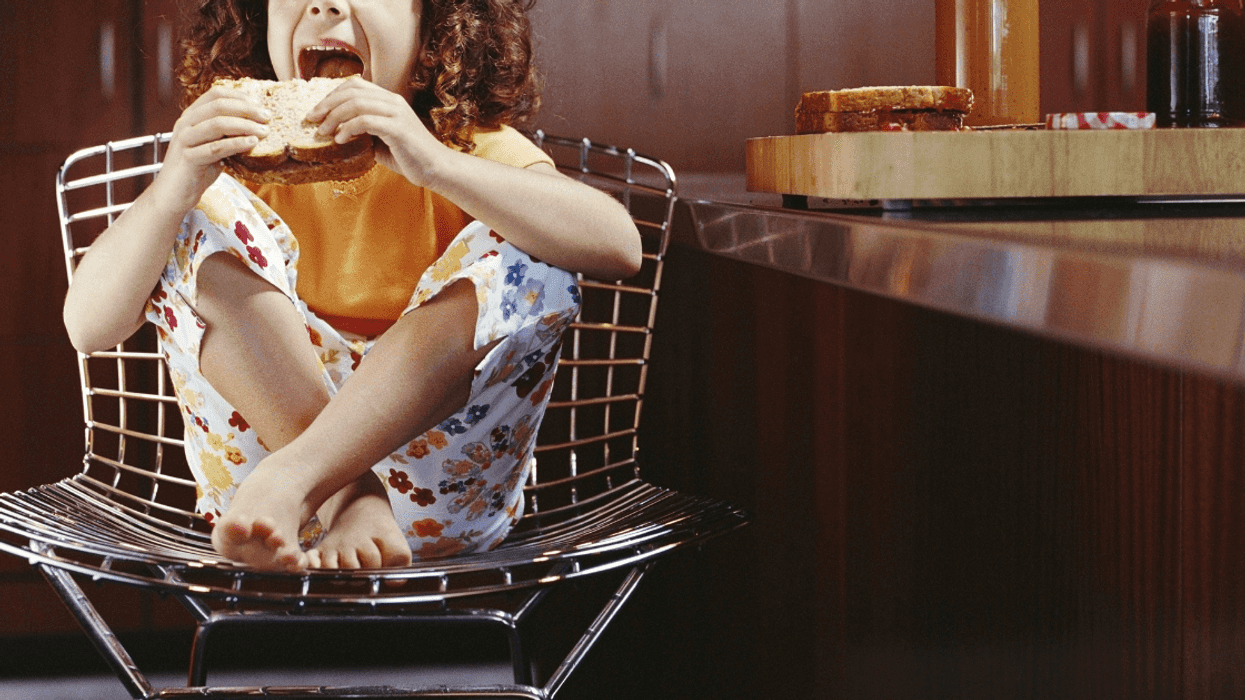 Dad Stirs Drama By Bringing Outside Food Into Restaurant For His Daughter With Sensory Issues