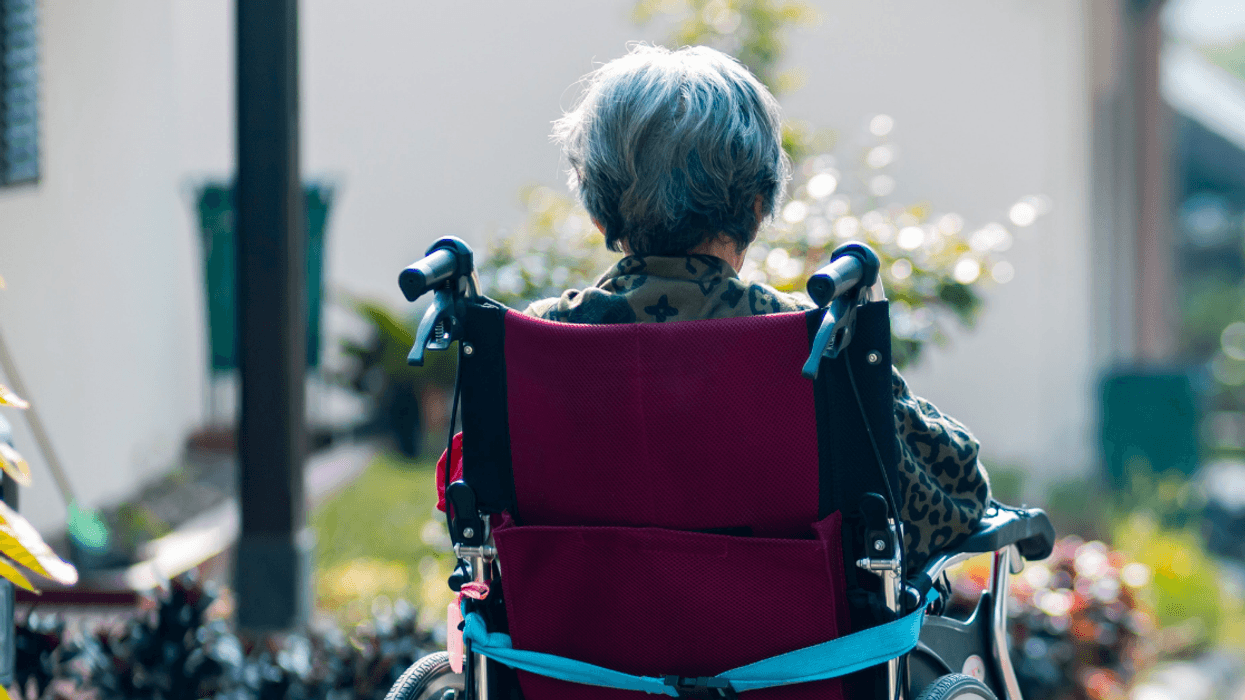 Mom Called Out For Making Wheelchair User Wait For Handicapped Stall While She Changed Baby