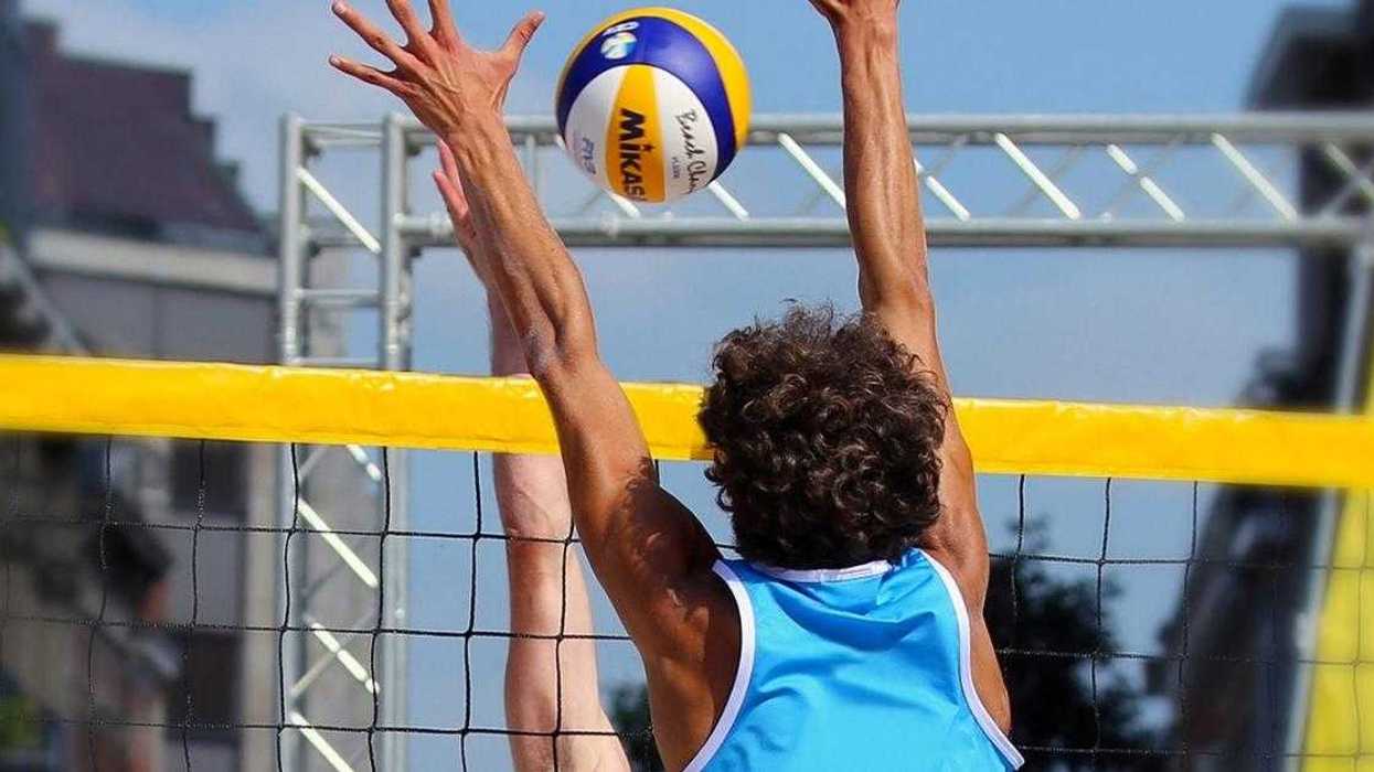 Redditor Called 'A**hole' For Refusing To Play Volleyball With Woman Who's 34 Weeks Pregnant