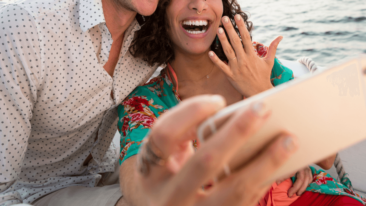 Redditor Upsets Fiancée By Refusing To Keep Re-Proposing To Her Several Times A Month