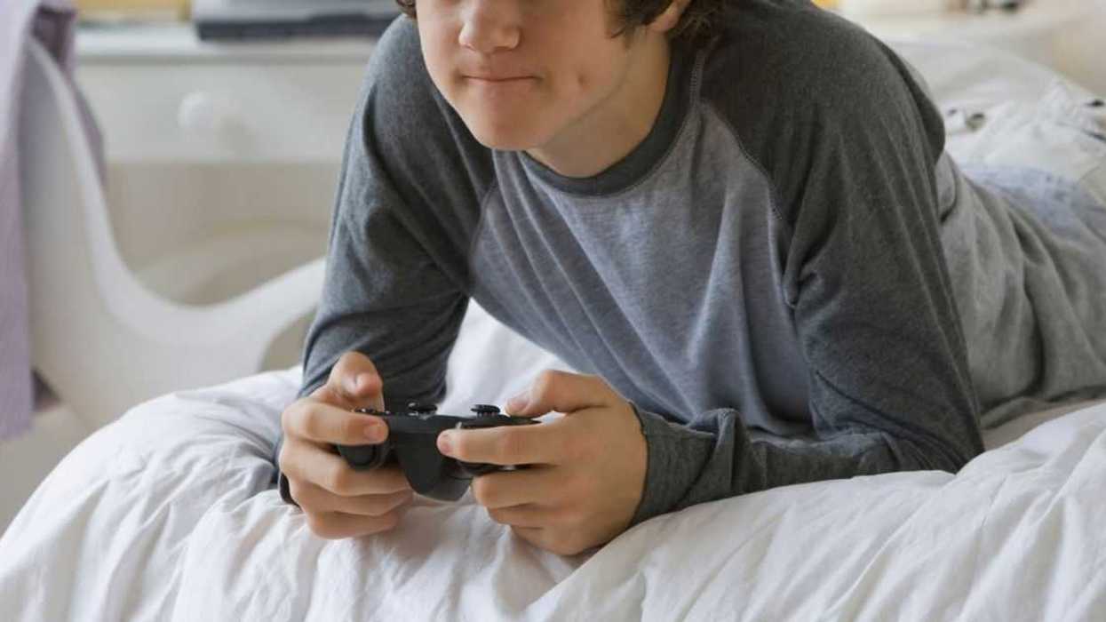 Parent Calls The Cops On Teen Son's Friend Who Refuses To Leave Their House After Sleepover