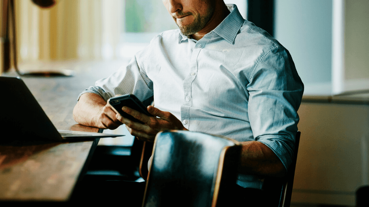 Guy Floored After Catching His Girlfriend Lying About Hanging Out With A Friend Who He Was Literally With At The Time