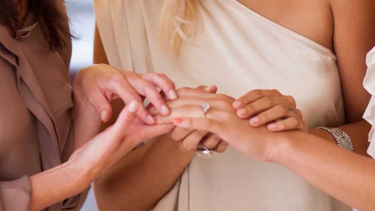 Guy Balks When Fiancée Asks For New Engagement Ring After Seeing Friend's More Expensive One