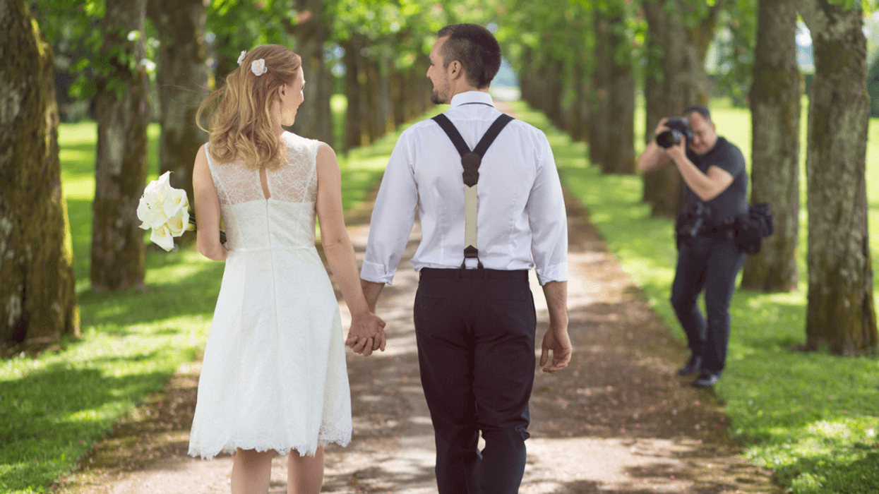 Bride Furious After Friend Refuses To Be Her Wedding Photographer For Free At The Last Minute
