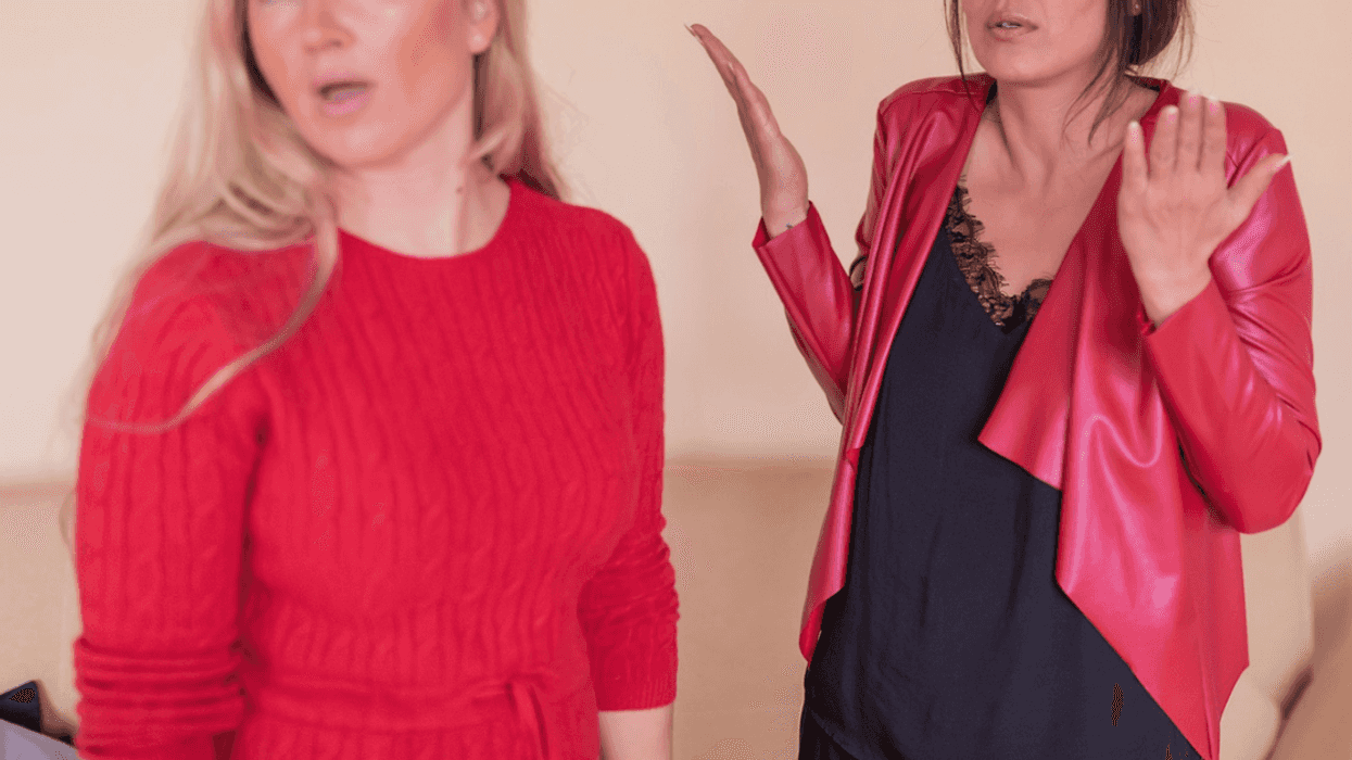 two women arguing
