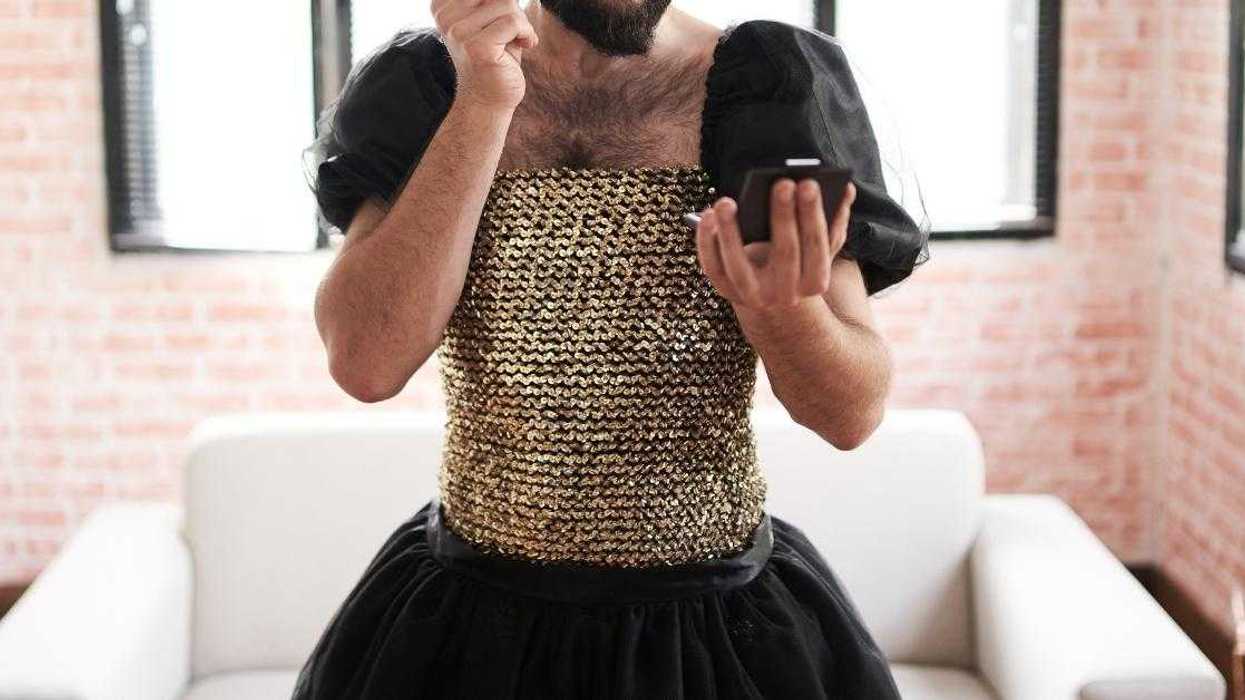 Gender-Fluid Redditor Stunned After Neighbors Call The Cops On Them For Wearing Dresses