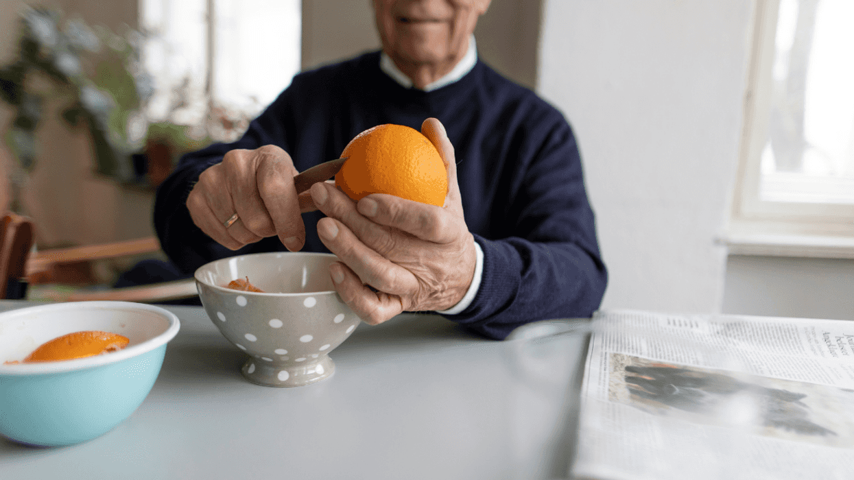 Redditor Angers Their Boyfriend After Refusing To Participate In His Family's 'Bizarre Orange Tradition'