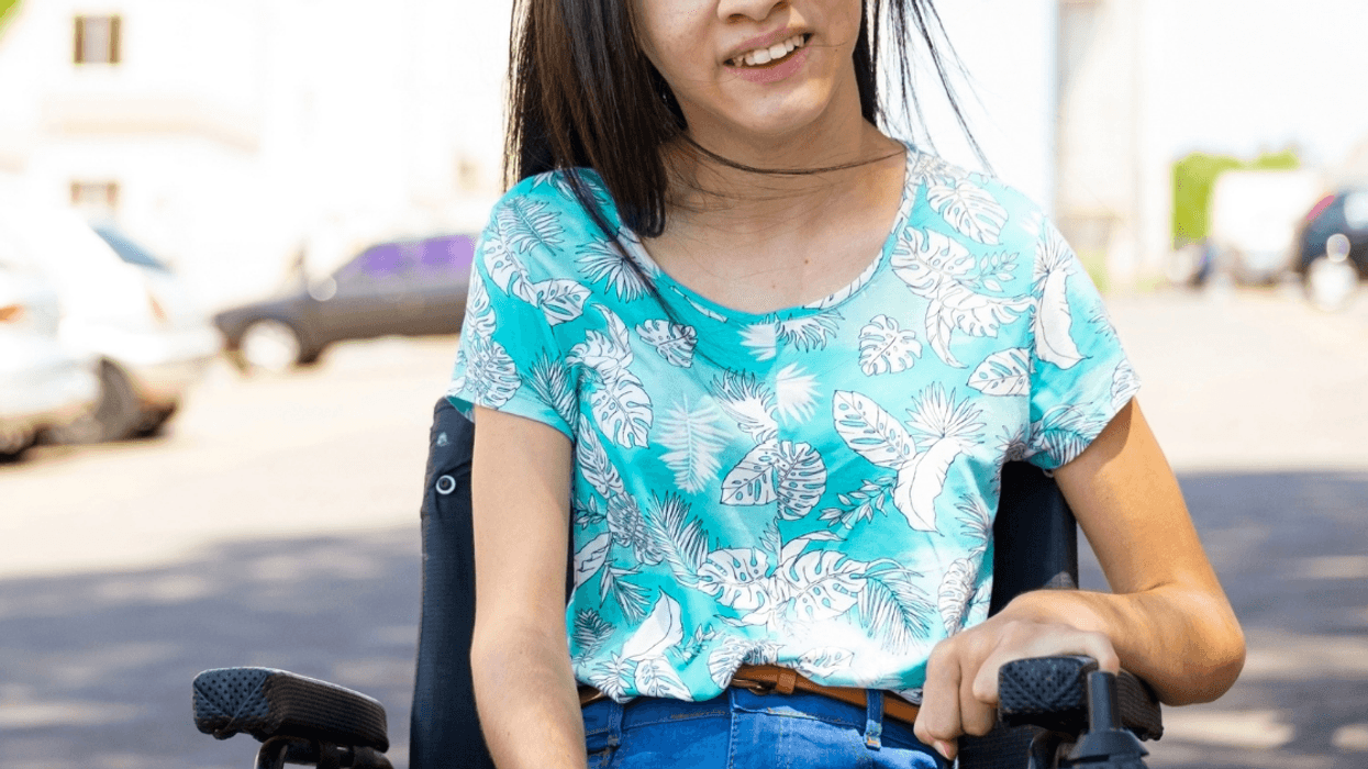 Teen With Cerebral Palsy Furious After Abled Mom Won't Let Her Use Her Own Disabled Parking Pass
