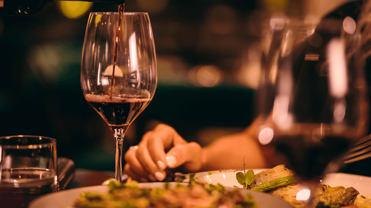 Vegan Lies About Having Severe Food Allergies So Restaurant Won't Put Animal Products In Food