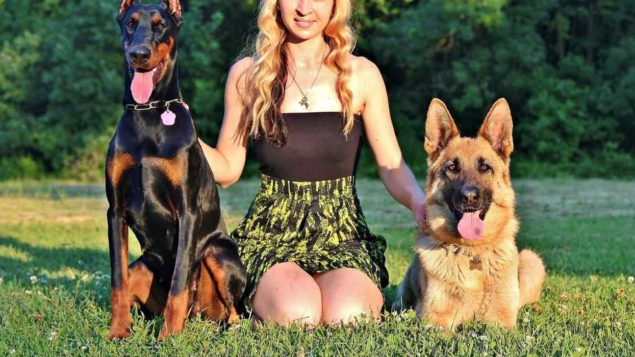 Woman Furious After Girlfriend Brings Her Dog Over To Try To 'Cure' Younger Brother's Fear Of Dogs
