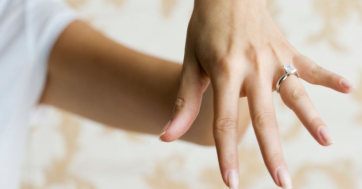 girlfriend wants expensive engagement ring reddit