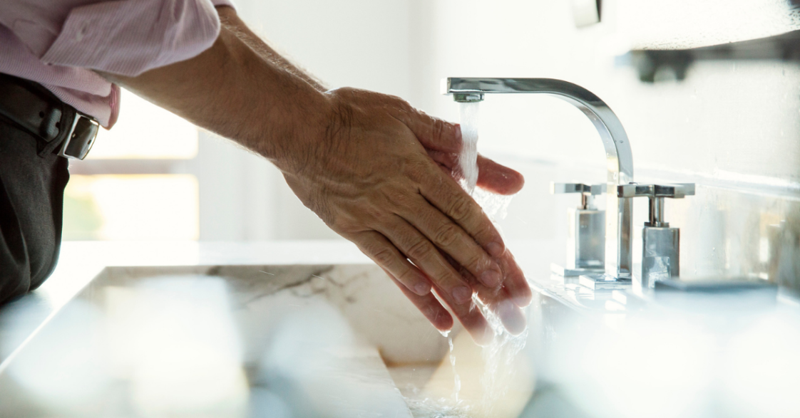 Woman Asks Doctor Husband To Wash Hands After Pooping AITA