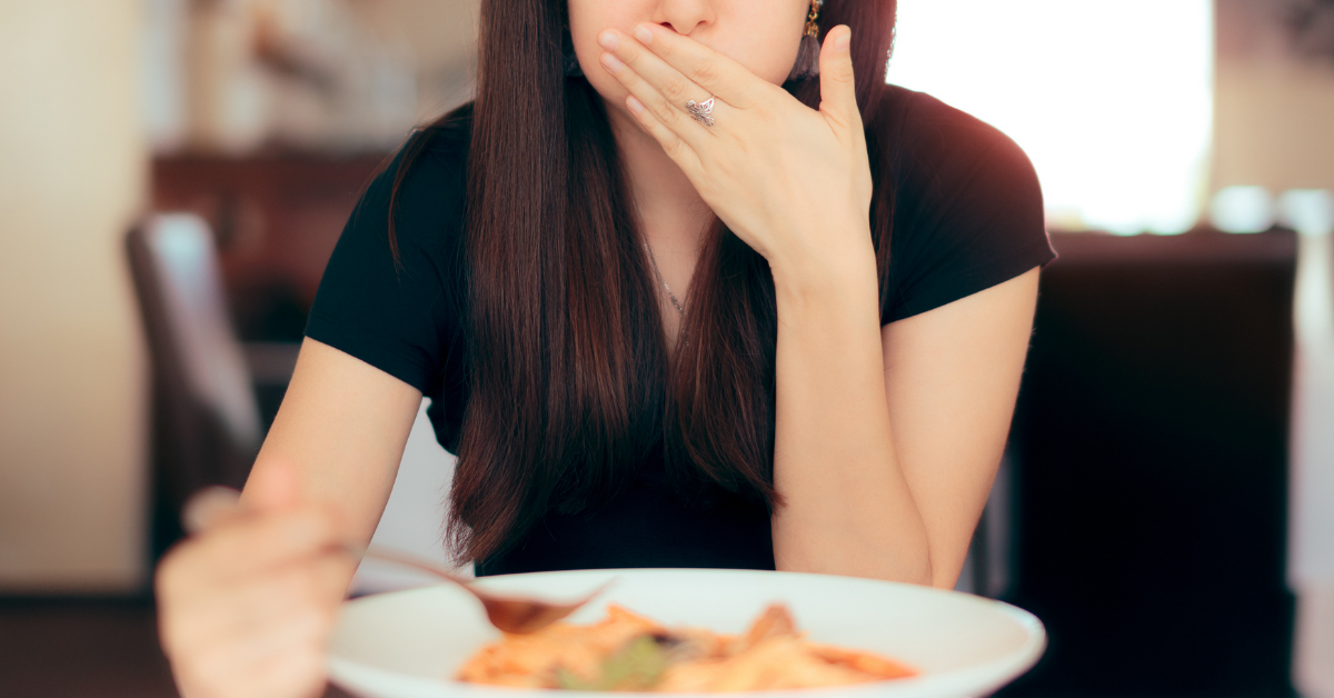 Woman With Allergies Walks Out On Boyfriend's Family Dinner: AITA