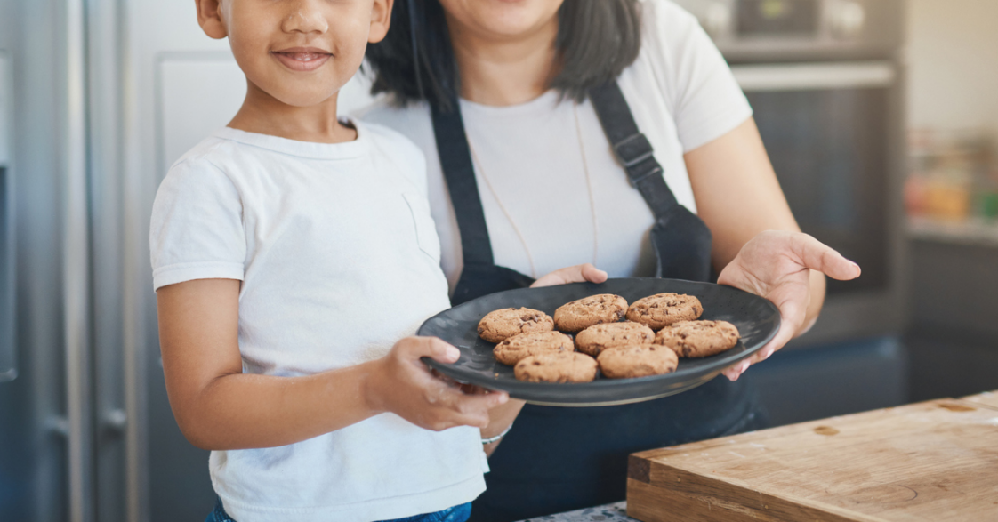 Guy Claps Back After Sil Fat Shames His Wife Over Cookies