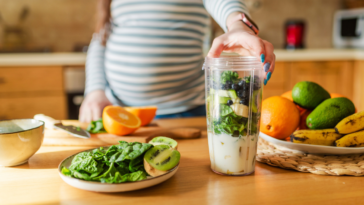 Pregnant woman eating healthy diet