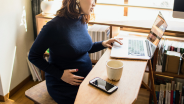 pregnant woman working from home