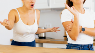 two women arguing