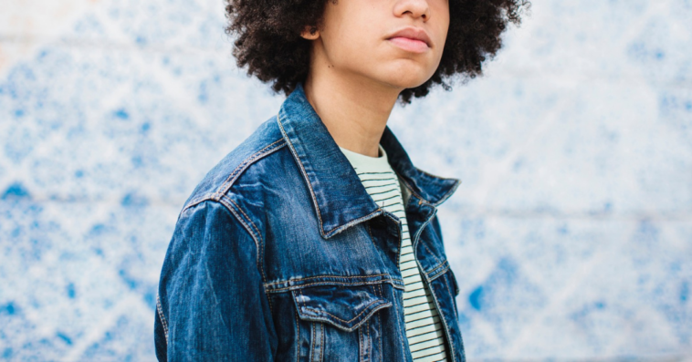 Black teen with natural hair
