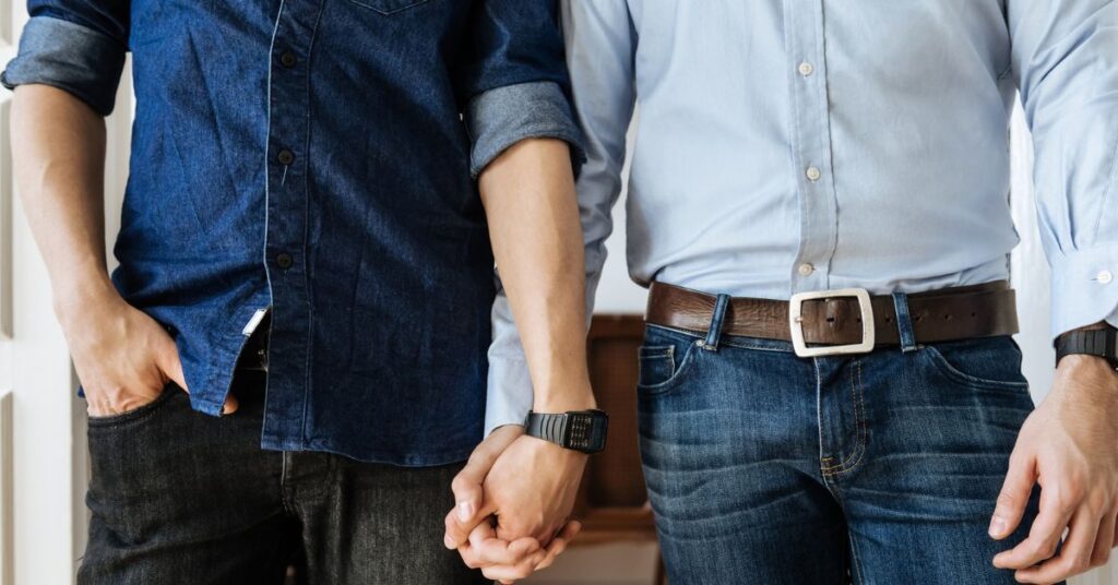 Gay Guy Skips Homophobic Twin's Wedding REDDIT